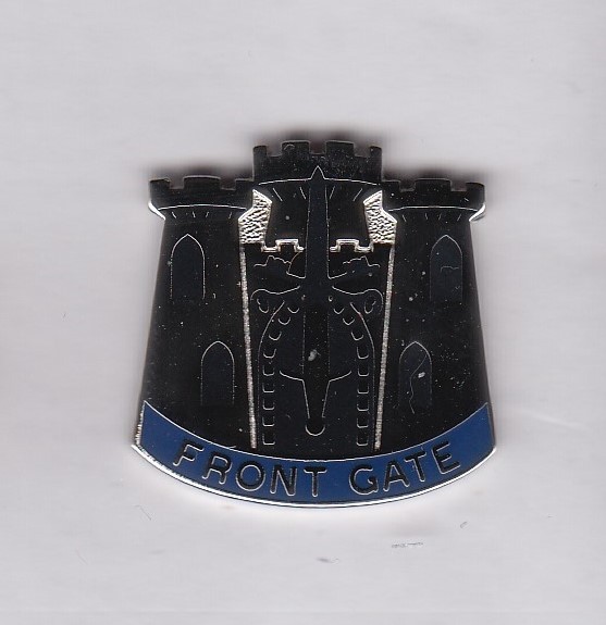 US Army 19th Support Center Quartermaster Supply QM crest DUI badge V-21