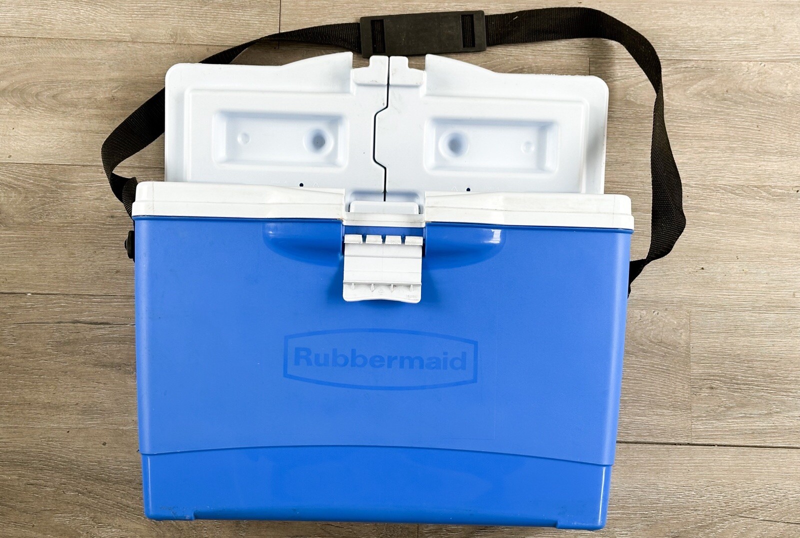 Rubbermaid The Slim Cooler 6” 13QT/12.5L Blue w/ Dual Open Lid Adjustable Strap