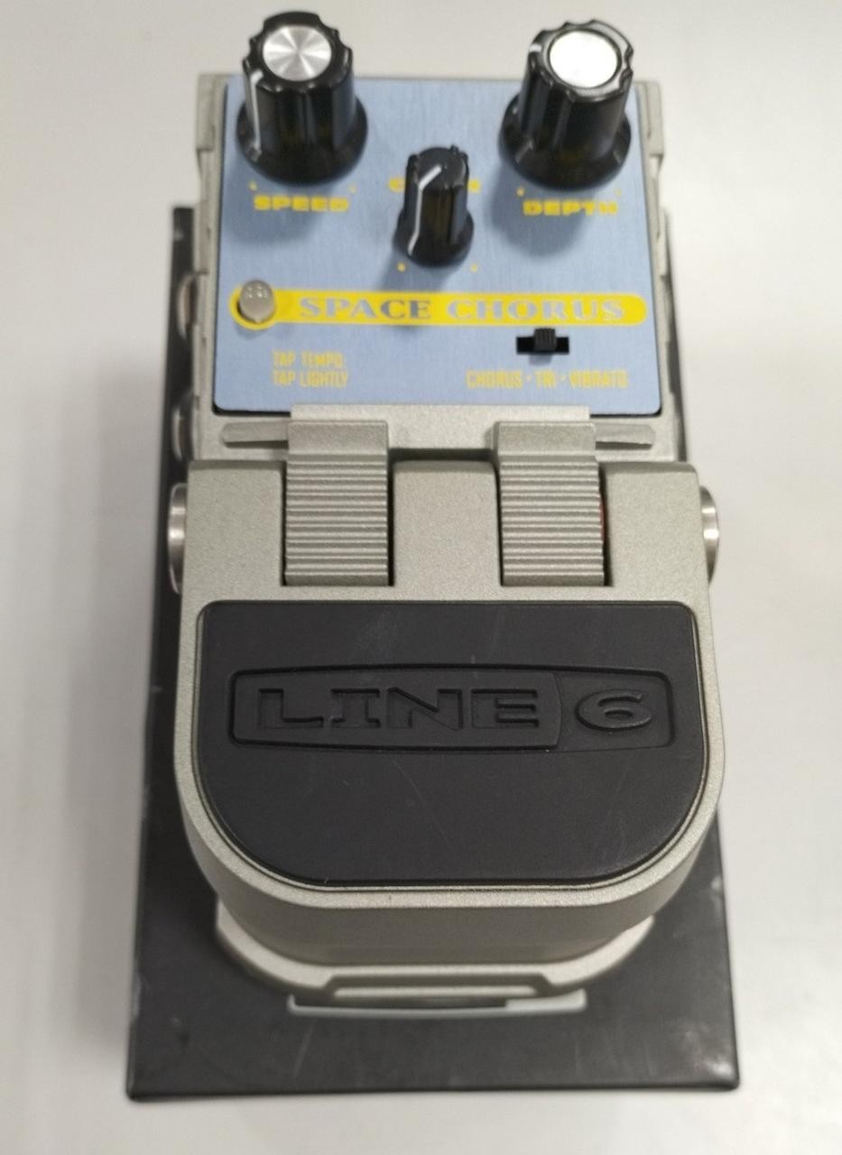 Line 6 Space Chorus Guitar Effects Pedal Used