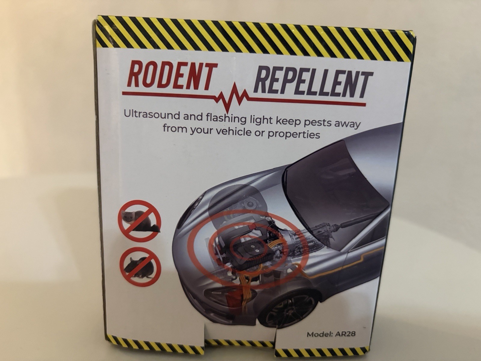Ultrasonic Rodent Repellent with Flashing Light for Vehicles AR28 For Rodents