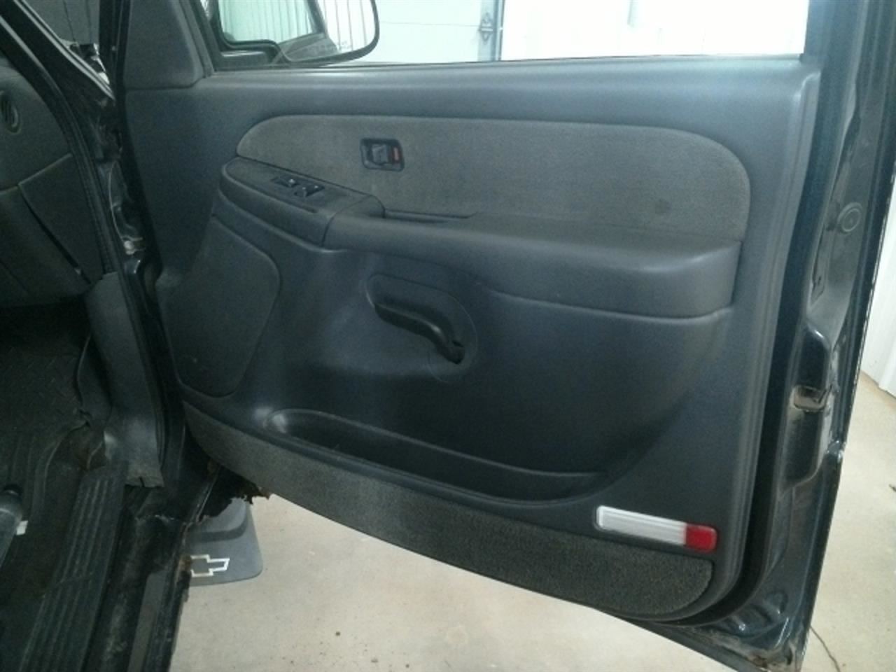 SLVRADO15 2003 Owners Manual 104830373