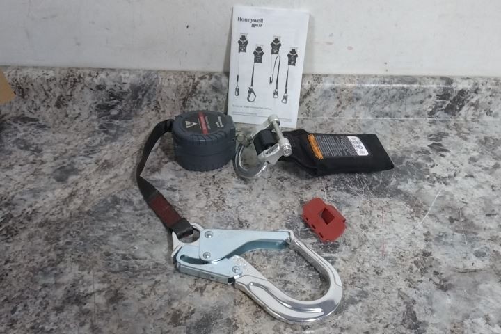 Honeywell Miller MFLEW-12/12FT 12 Ft L Single Leg Personal Fall Limiter
