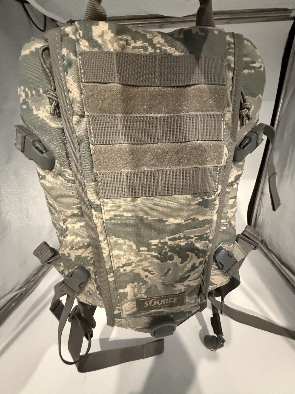 ABU Hydration Backpack 3L 100 Oz