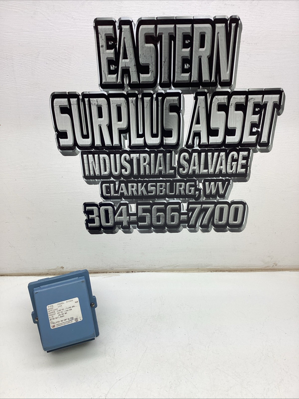 United Electric Pressure Switch Type H400 Model 164 0-200PSI UNUSED