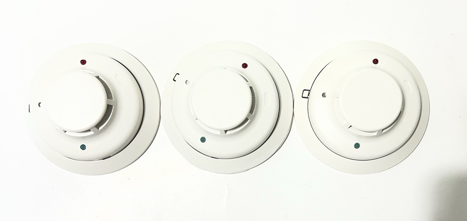 Honeywell System Sensor 2W-B Photoelectric Smoke Detectors pre-owned Lot of 3