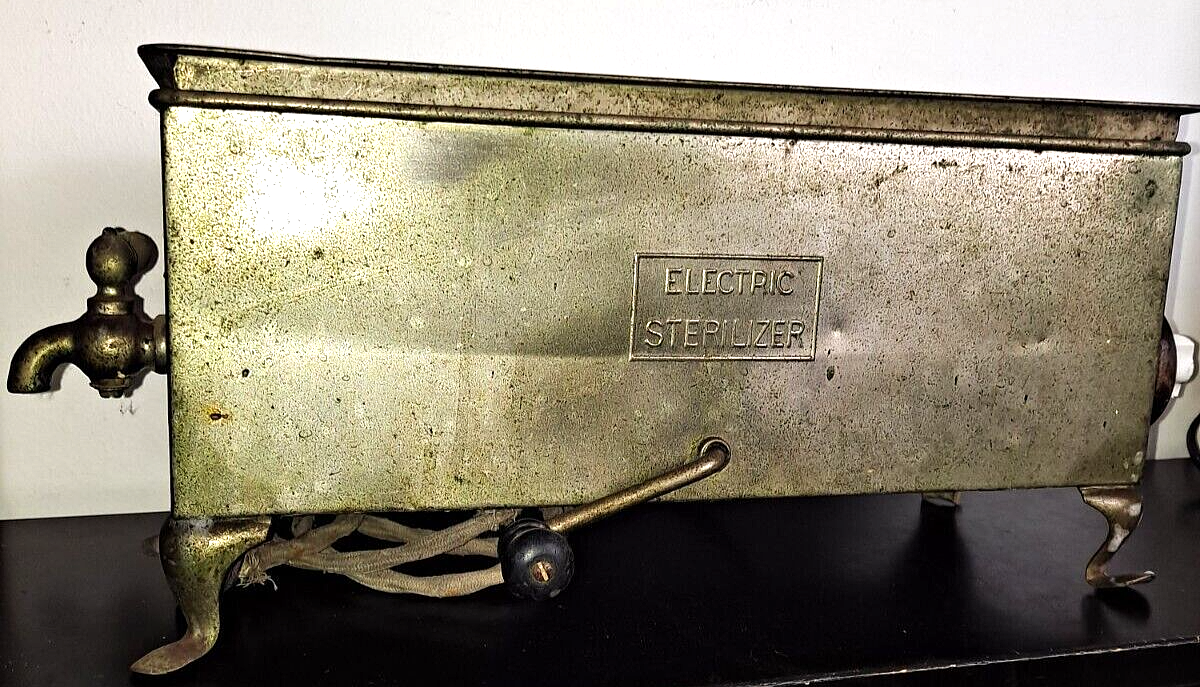 Antique Electric Medical Sterilizer for Surgery Instruments, etc.