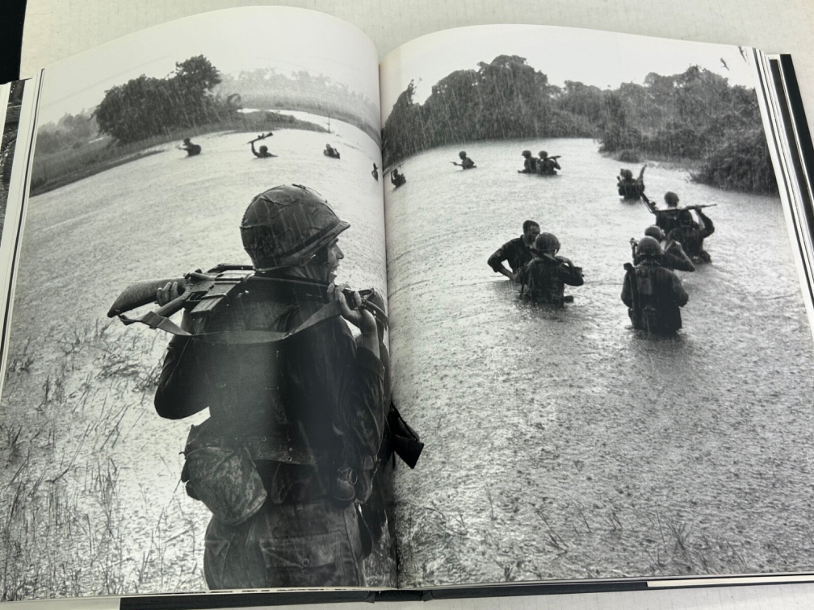 Requiem : By Photographers Who Died In Vietnam & Indochina Book