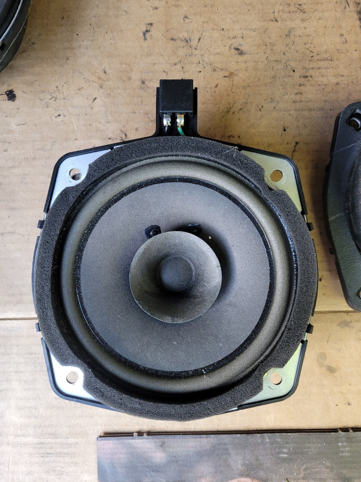 HYUNDAI COUPE MK2 01-09 LEFT/RIGHT SIDE DOOR SPEAKER 96330-2C000