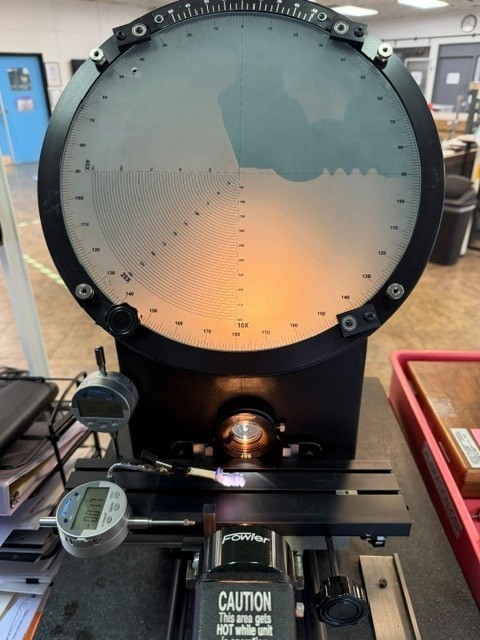 FOWLER 53-900-000 12" Optical Comparator Excellent Condition, Everything Works
