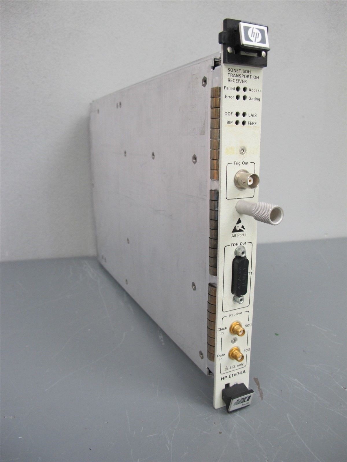 Hewlett Packard HP E1674A Sonet / SDH Transport OH Receiver VXI Module