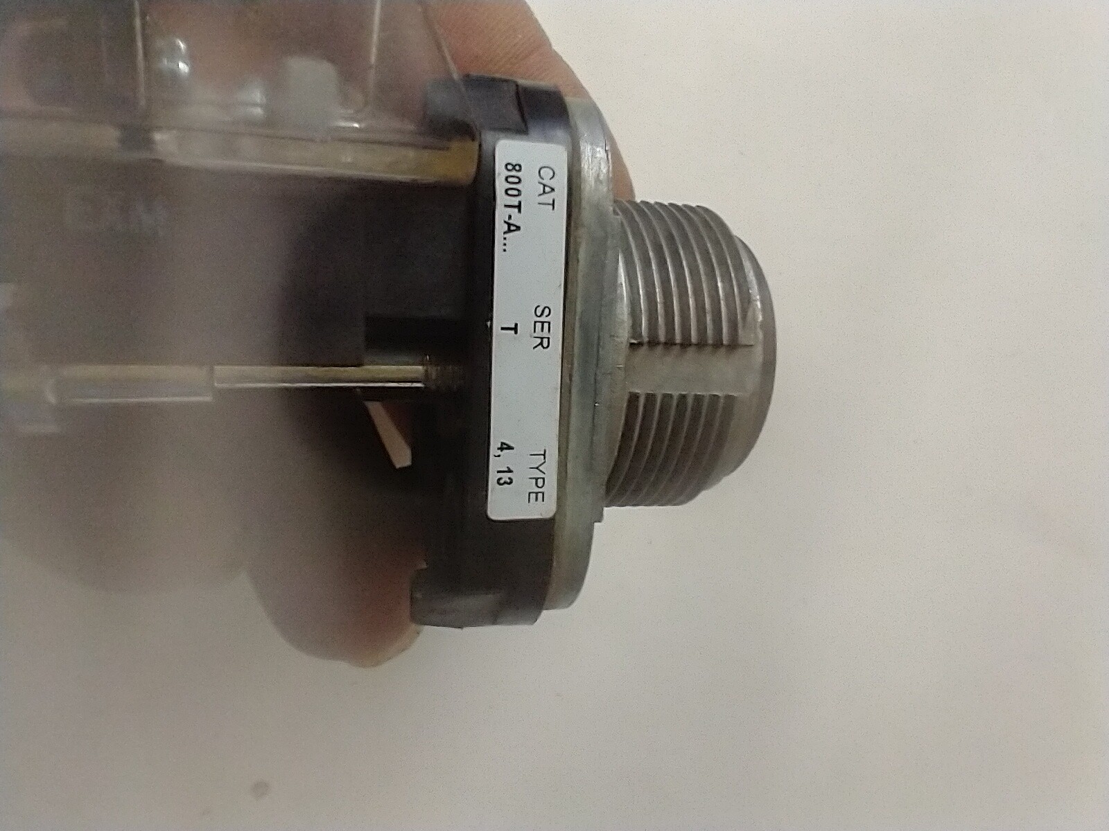 ALLEN-BRADLEY 800T-A PUSH BOTTOM SWITCH