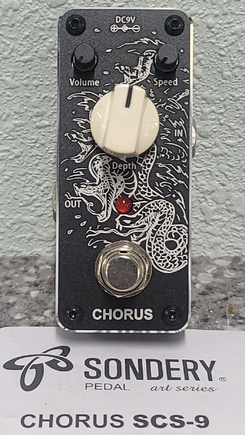 Mini Chorus Guitar Pedal - True Bypass, Art Design On Aluminium Hard Case SCS-9