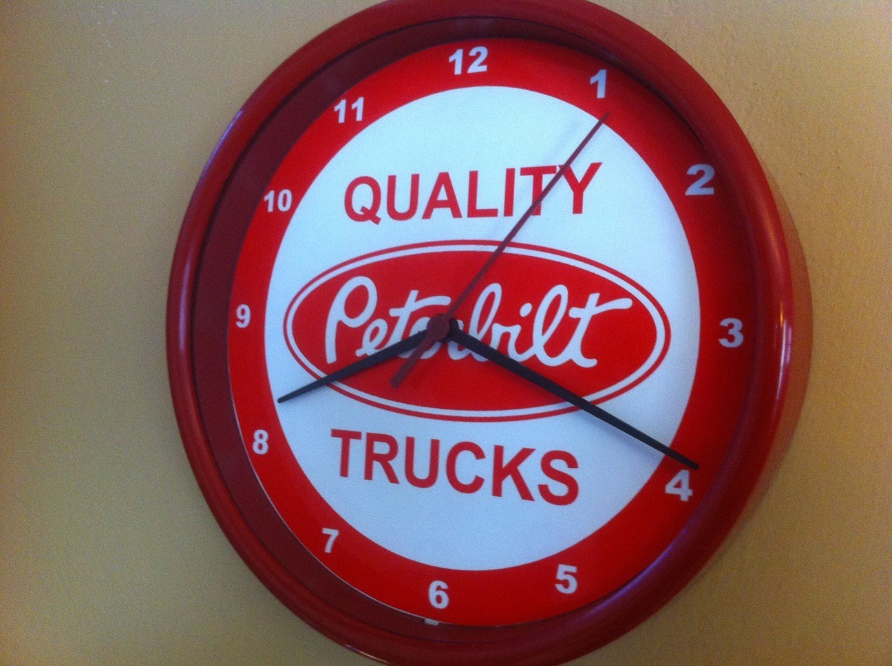 Peterbilt Semi-Truck Rig Driver Man Cave Garage Advertising Clock Sign
