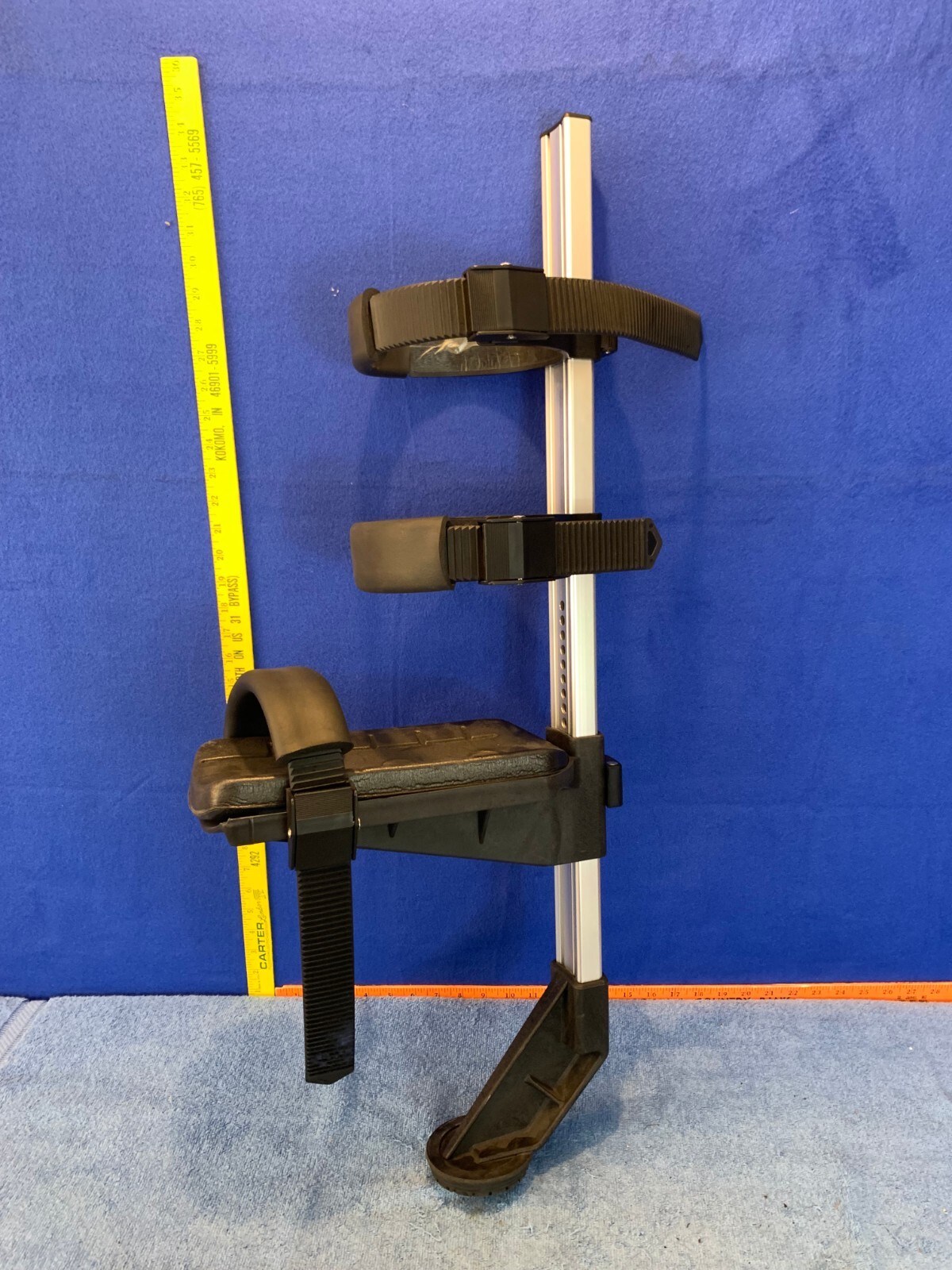 IWalk ? Hands Free Knee Crutch Canada Leg Inc  RETAILS FOR 450$