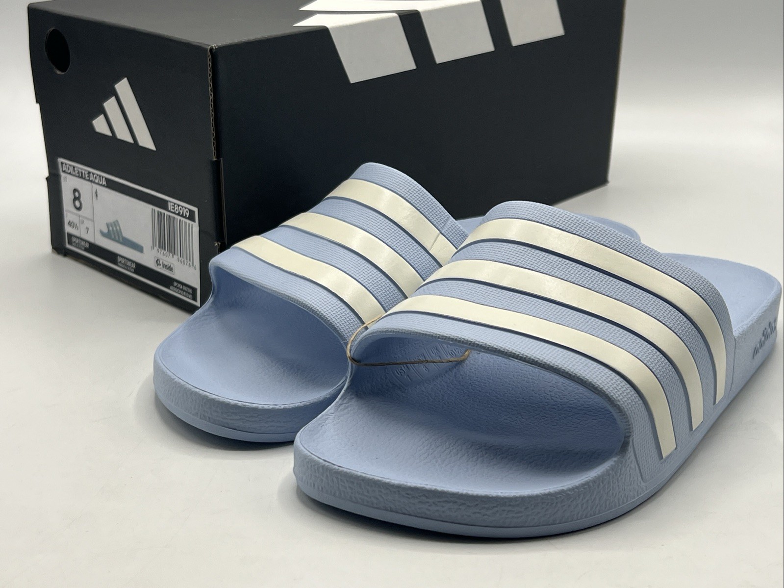 Adidas  Women's Size 8 Blue Adilette Slides Sandals IE8919 Brand New!