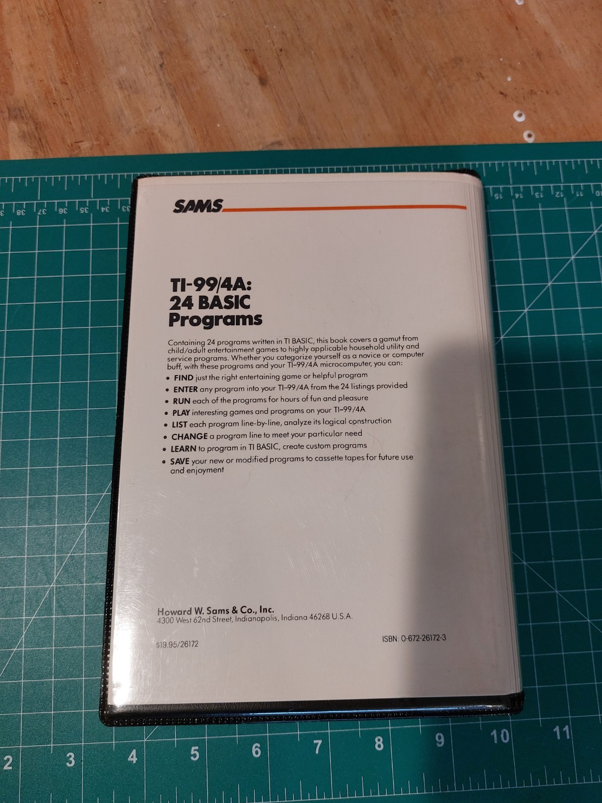 Texas Instruments TI-99/4A: 24 Basic Programs Sams 26172 Cassette in case