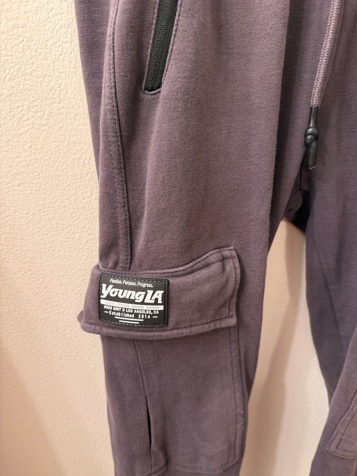 Youngla gray cargo joggers size M