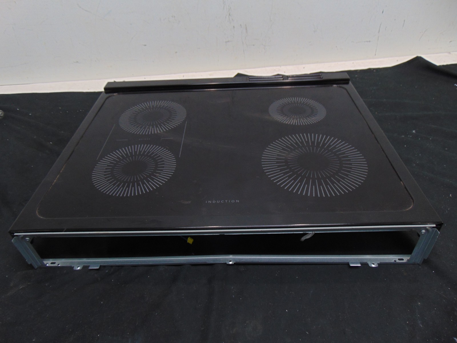 Frigidaire Electric Range FCFI3083ASC Cooktop Assembly