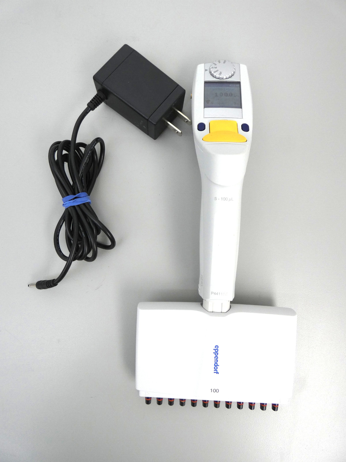 Eppendorf Xplorer Electronic 12-Channel Pipette, 5-100ul,  w/ Charger