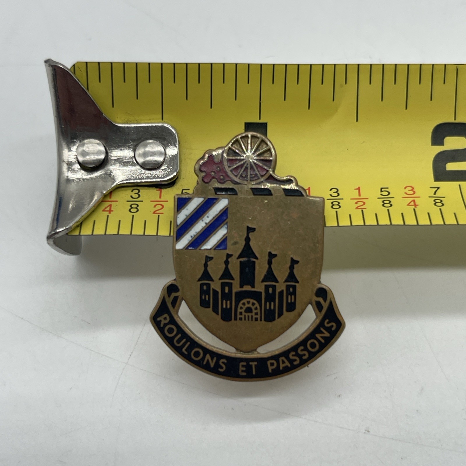U.S. Military 3rd Support Battalion DI DUI Pin Clutch ROULONS ET PASSONS I-O