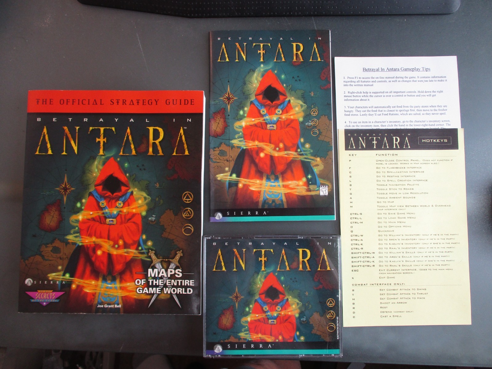 Betrayal in Antara (PC, 1996) Near Mint Game with manual, guidebook, Hotkeys +