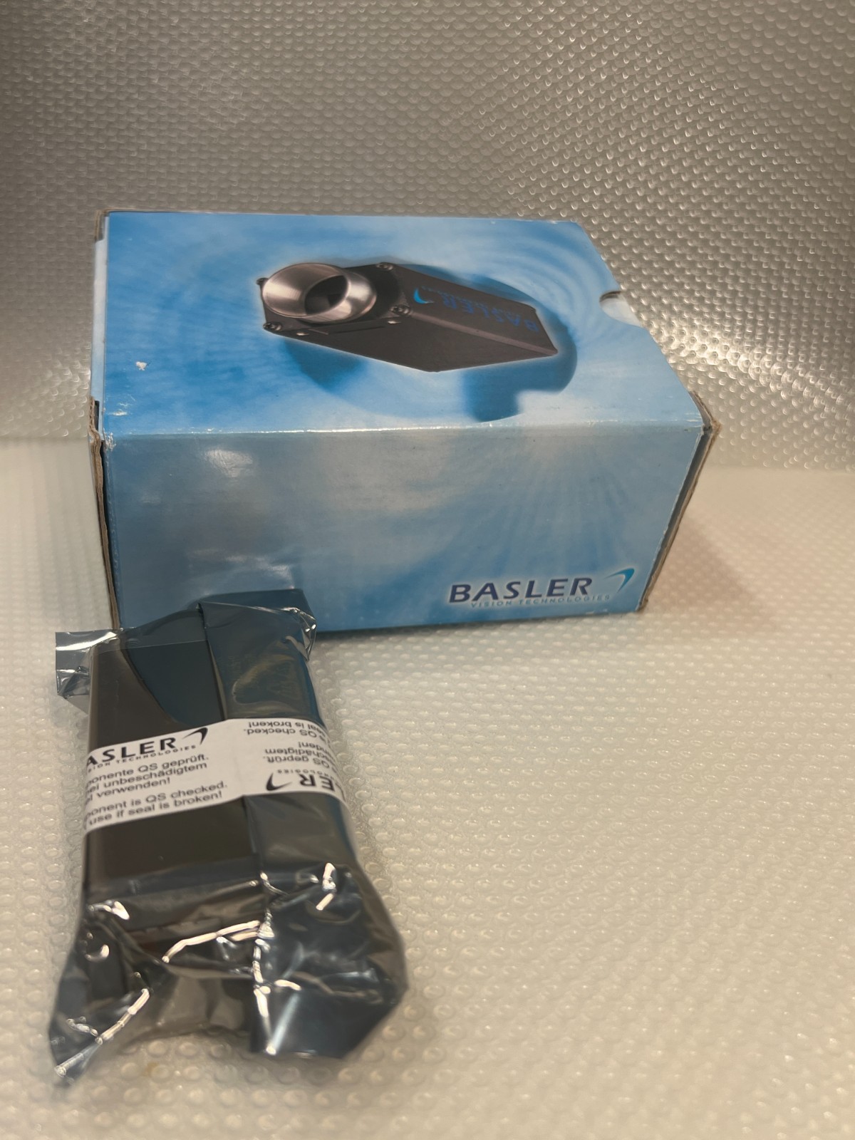 Basler piA1000-48gm 1MP 48FPS Mono CCD GigE Area Scan Machine Vision Camera NEW