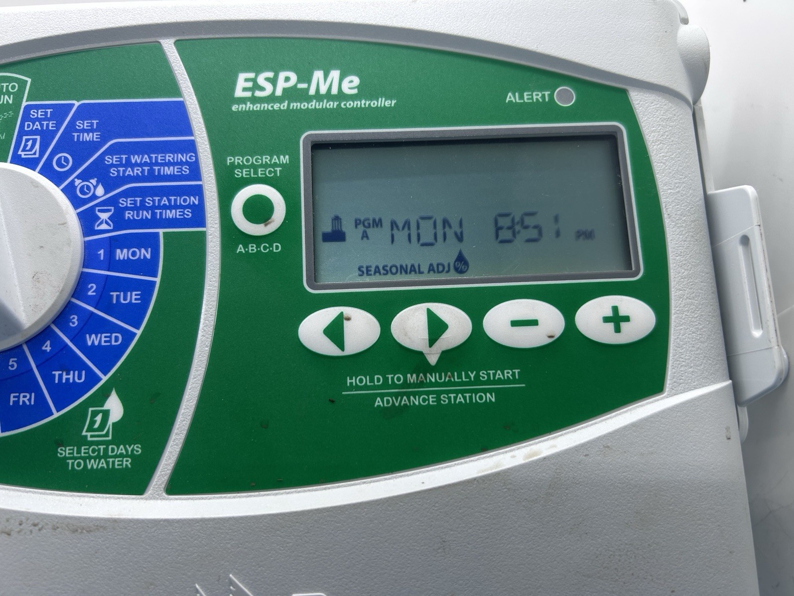 Rainbird ESP-ME Irrigation Controller W/ Power Supply 4-Zone Module & Rain Clik