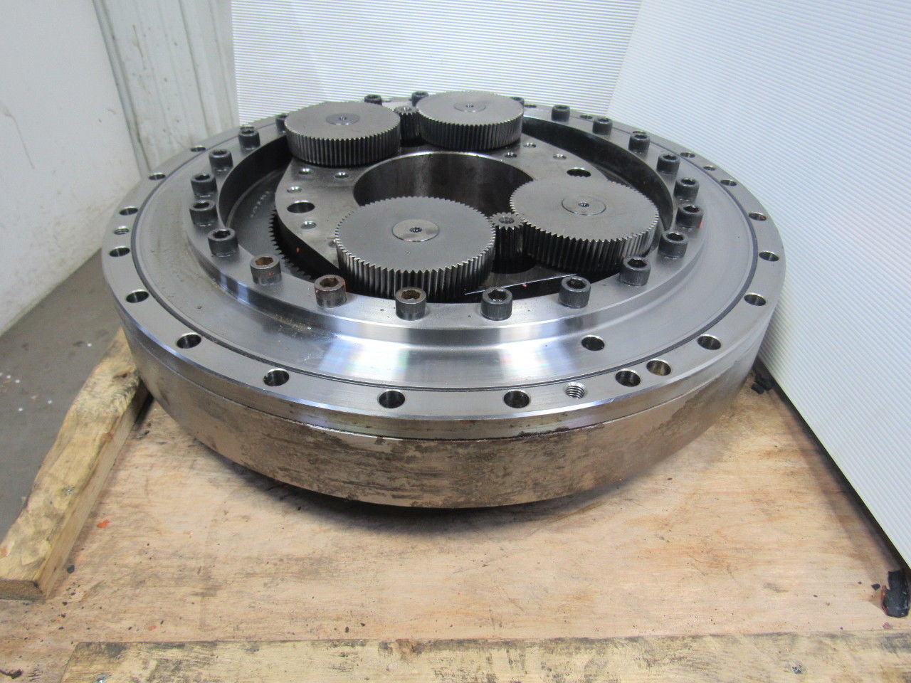 ABB IRB 6400 S Axis Pallet Manipulator 1 Axis Gear Reducer