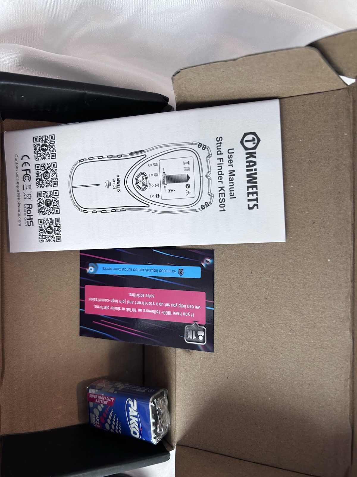 Kaiweets 4 In 1 Stud Finder new in box