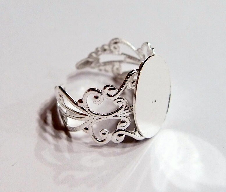 30 of 18x13mm Shiny Silver Adjustable Flat Face Victorian Scroll Ring Settings