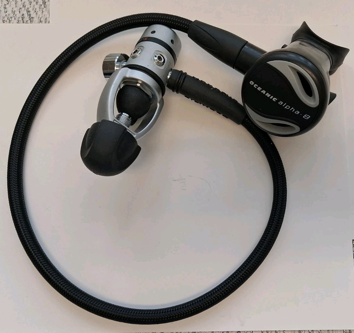 Oceanic Alpha 8 SP5 Sport Yoke Scuba Diving Regulator PREOWNED Used Once