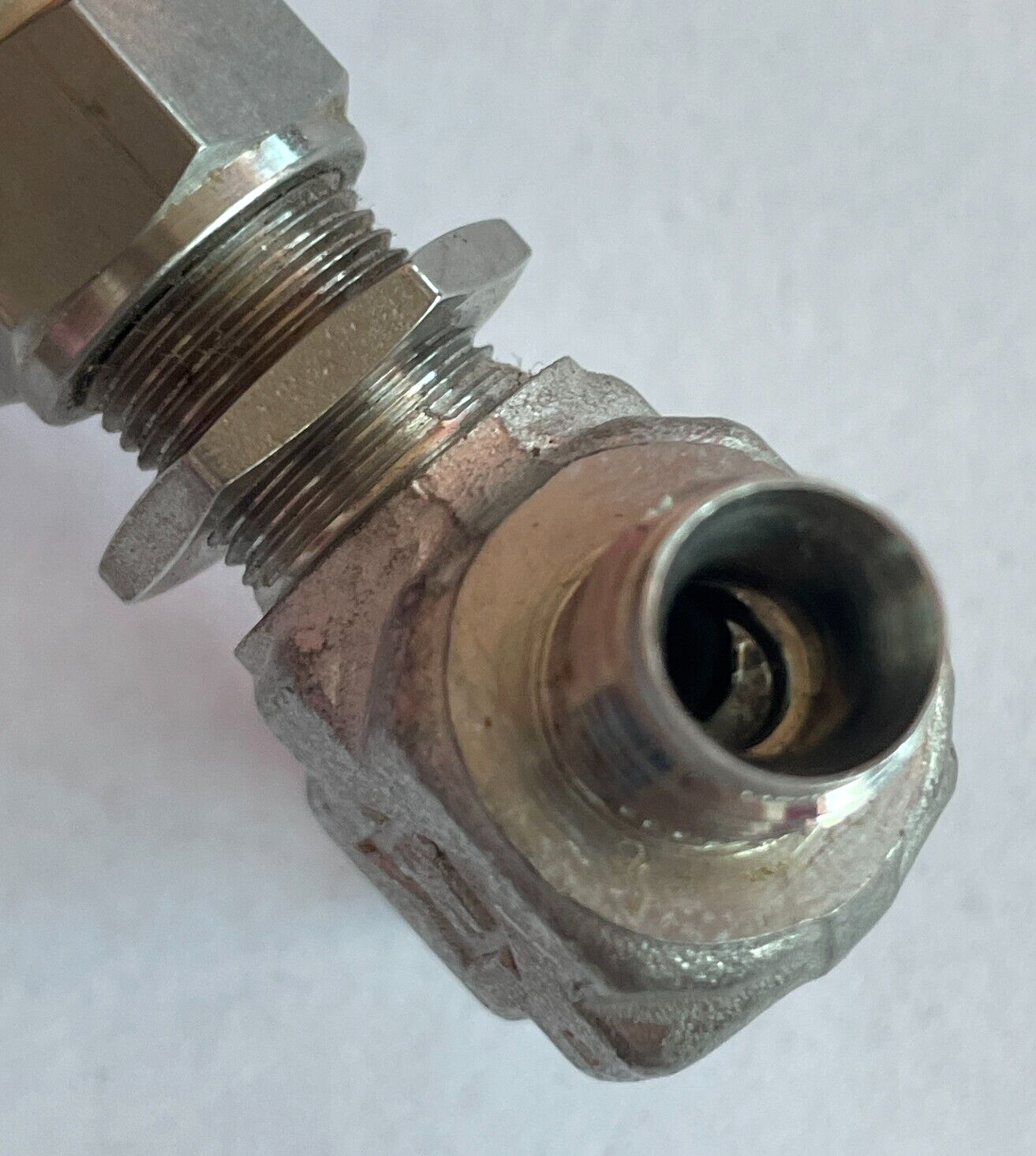 WHITEY SS-1RS4 STAINLESS STEEL BONNET ANGLE PATTERN NEEDLE VALVE