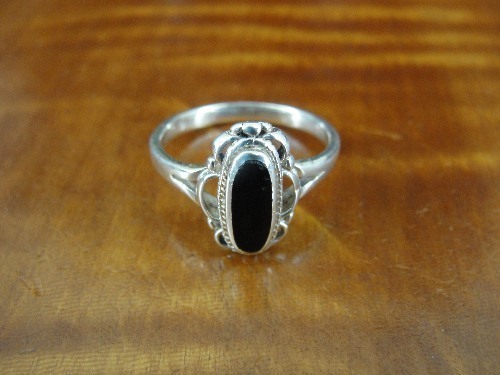 Oval Black Onyx with Edgework Sterling Silver 925 RING Size 7 1/4