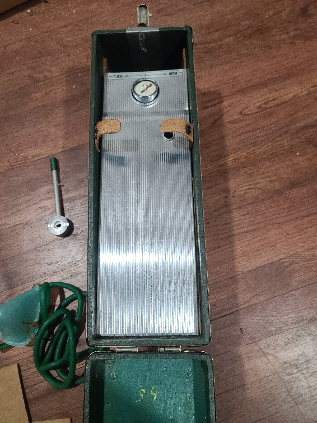 Vintage Stewart Oxygen Emergency Inhalator Service Scuba Diving First Aid
