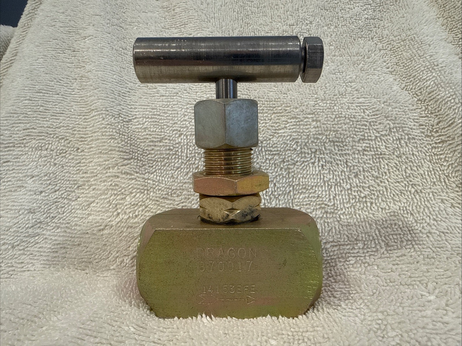 1/2" Dragon Globe / Needle Valve 870017 , 2500# ,A105 ,14153EFE, New Old Stock