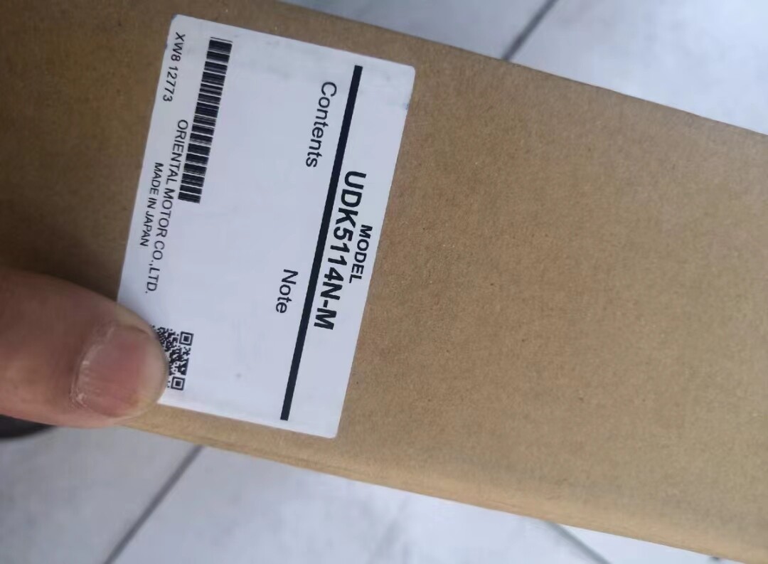 One VEXTA UDK5114N-M Stepper Motor Drive UDK5114NM New In Box Expedited Shipping