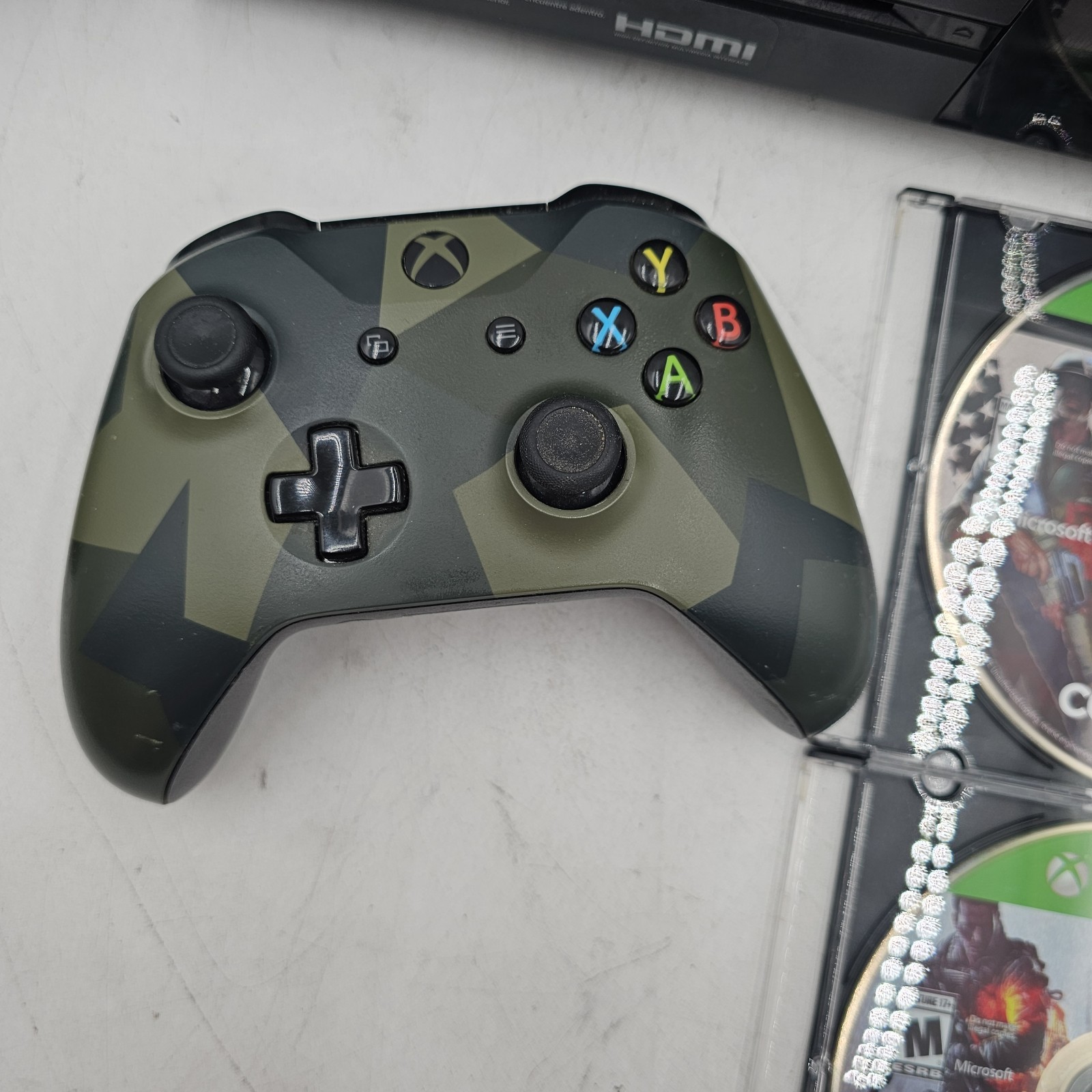 Microsoft Xbox One 1TB Original Console W/ Controller Tested 2 Game Bundle 1540