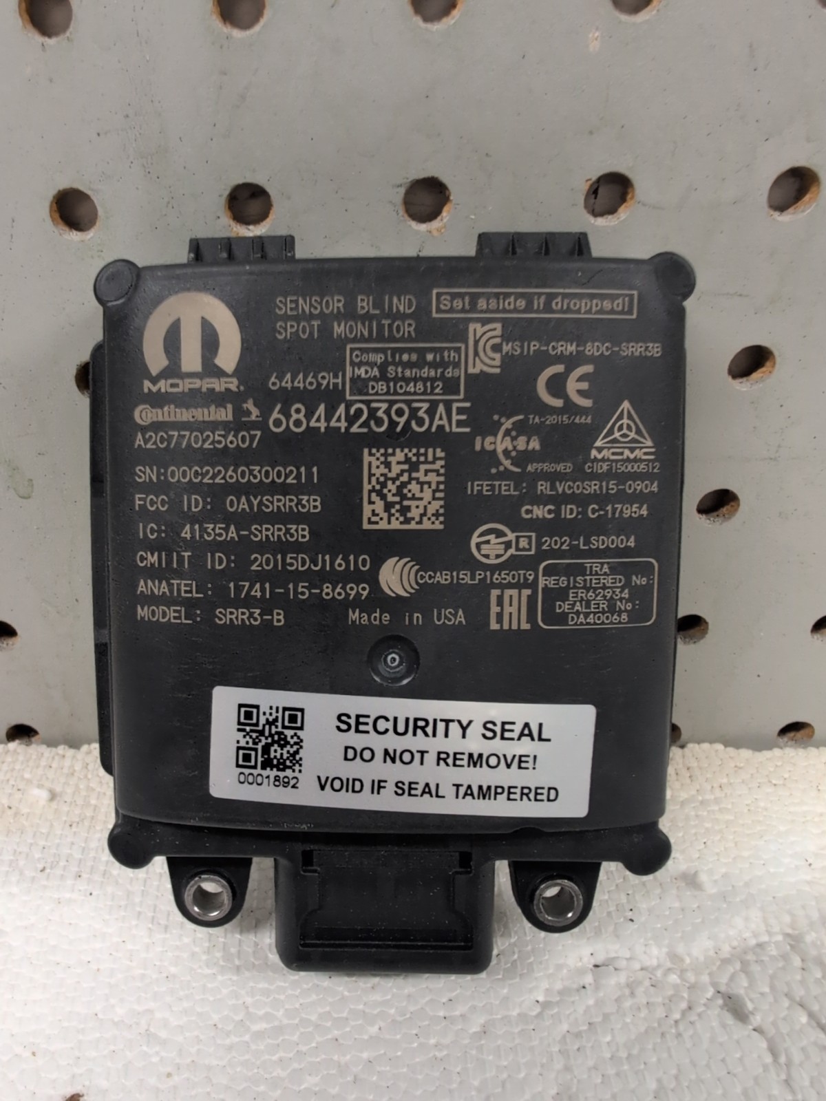 19-23 Ram 3500 2500 Blind Spot Detection Radar Module 68442393AE (1892)