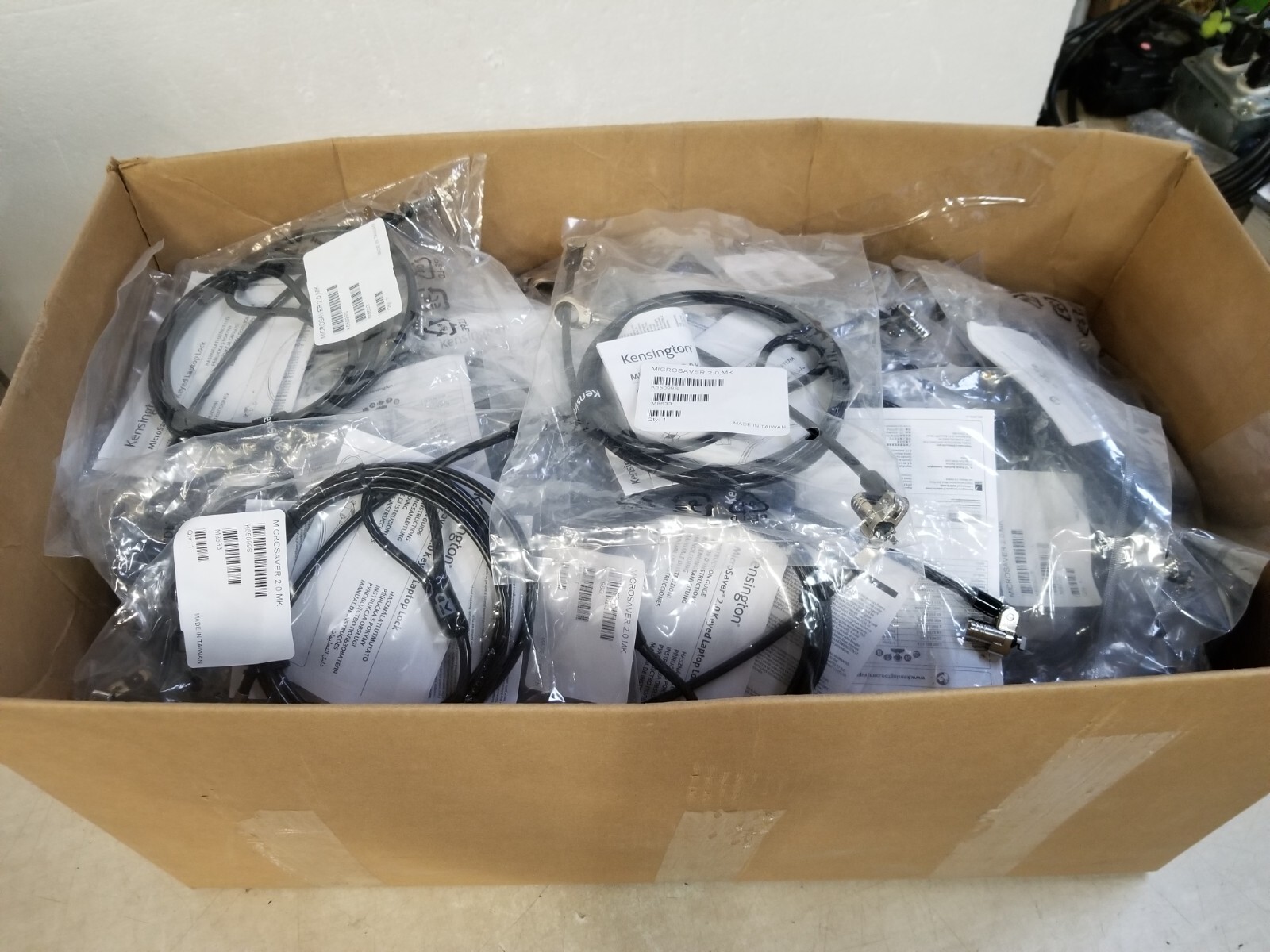 Lot of 74 - Kensington MicroSaver 2.0 Twin Laptop Lock Cable K65099S - NO KEYS
