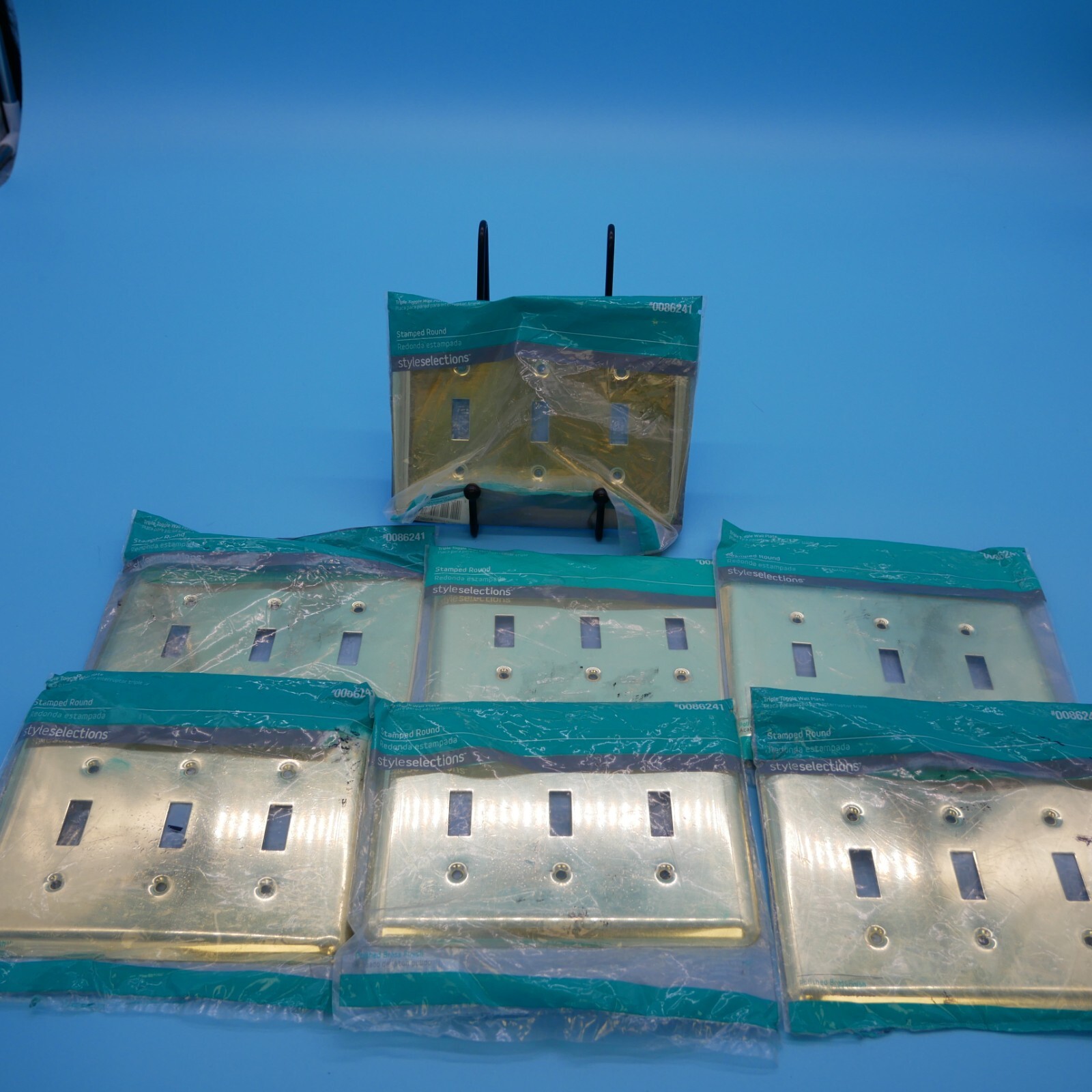 Lot Of 7 : 0086241 STYLE SELECTIONS TRIPLE TOGGLE WALL PLATE POLISHED BRASS