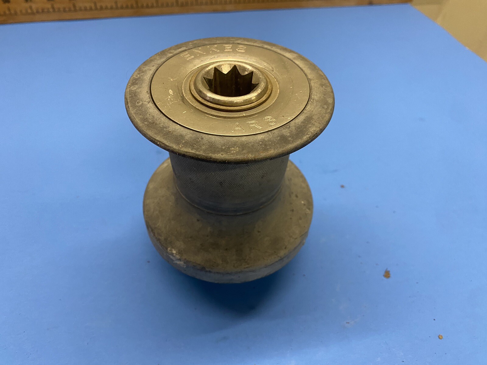 ENKES AR8 BOAT WINCH (Box1)