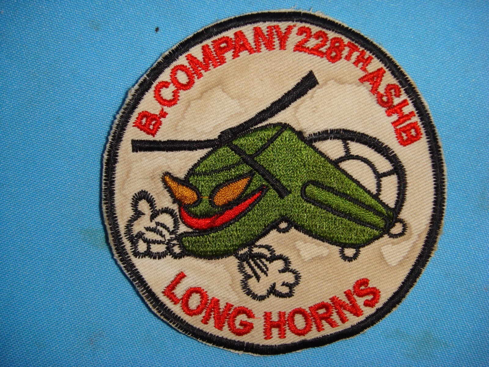VIETNAM WAR PATCH, US B Co. 228th ASSAULT HELICOPTER BATTALION  LONG HORNS