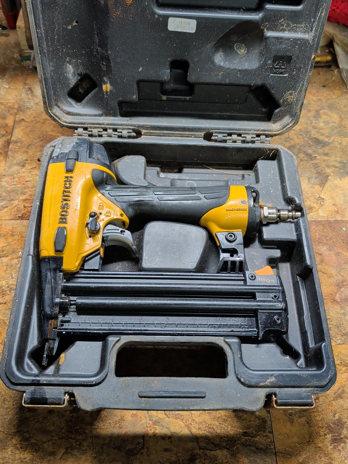 BOSTITCH BT1855 Nail Gun Brad 18ga Nail Gauge 5/8"-2 1/8"