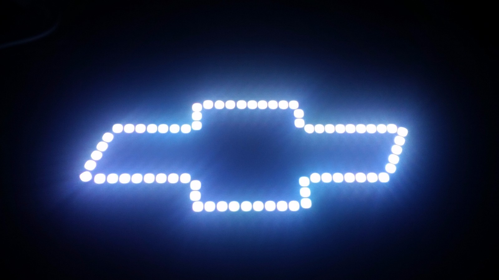 RGB LED COLOR CHANGING CHEVY BOW TIE HALO SILVERADO TAHOE SUBURBAN 10 KEY RF