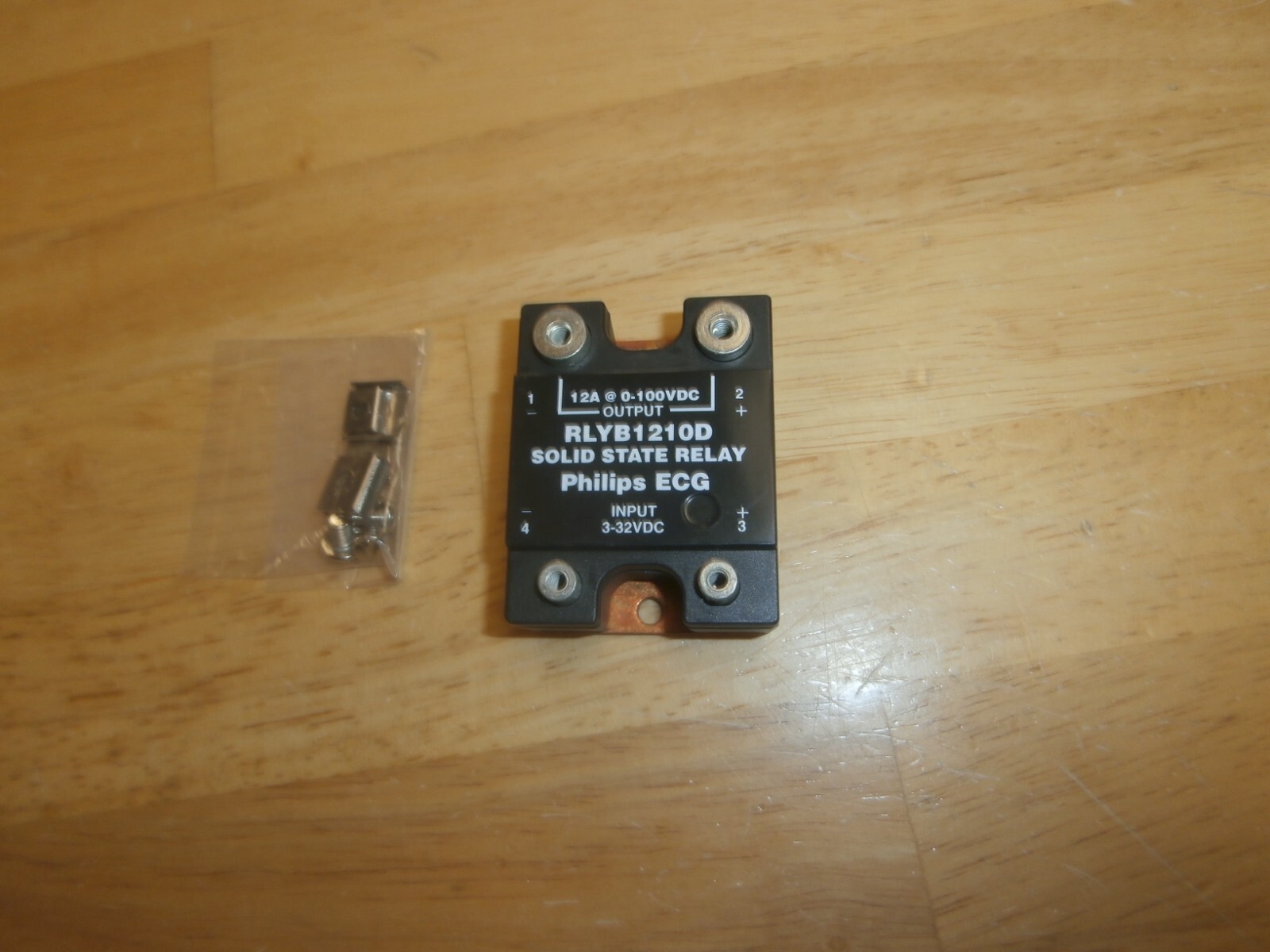 ECG RLYB1210D SOLID STATE RELAY SPST 12A INPUT:3-32VDC, =RS3-1D12-41M,NOS