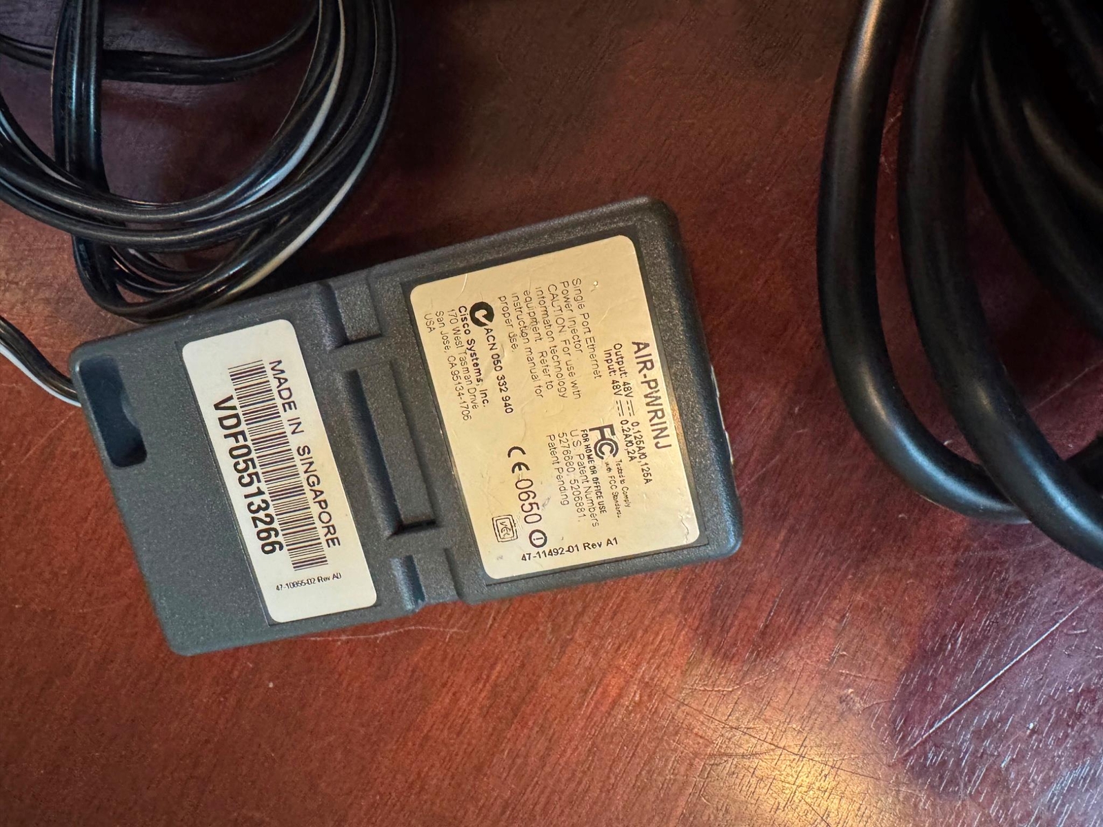 Cisco 341-0556-01 Rev: A0 POE Injector AIR-PWRINJ5 FALS1-00
