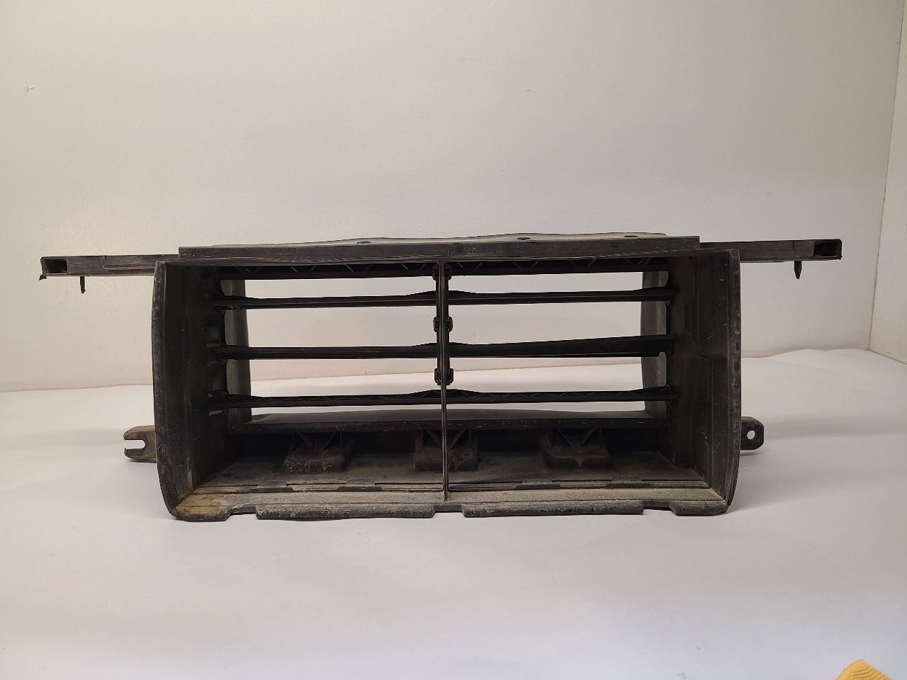2015 2016 2017 FORD F150 Air Shutter