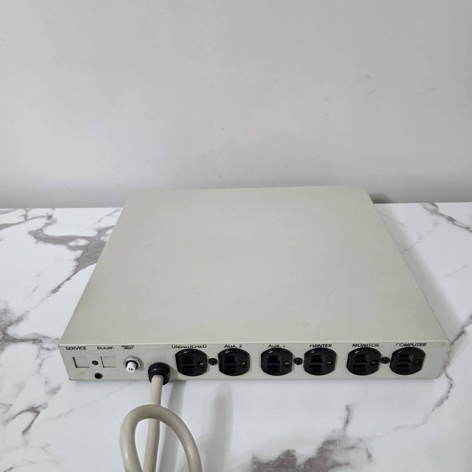 Tripp Lite CCI 6-12 Isobar Command Console Computer Power Supply