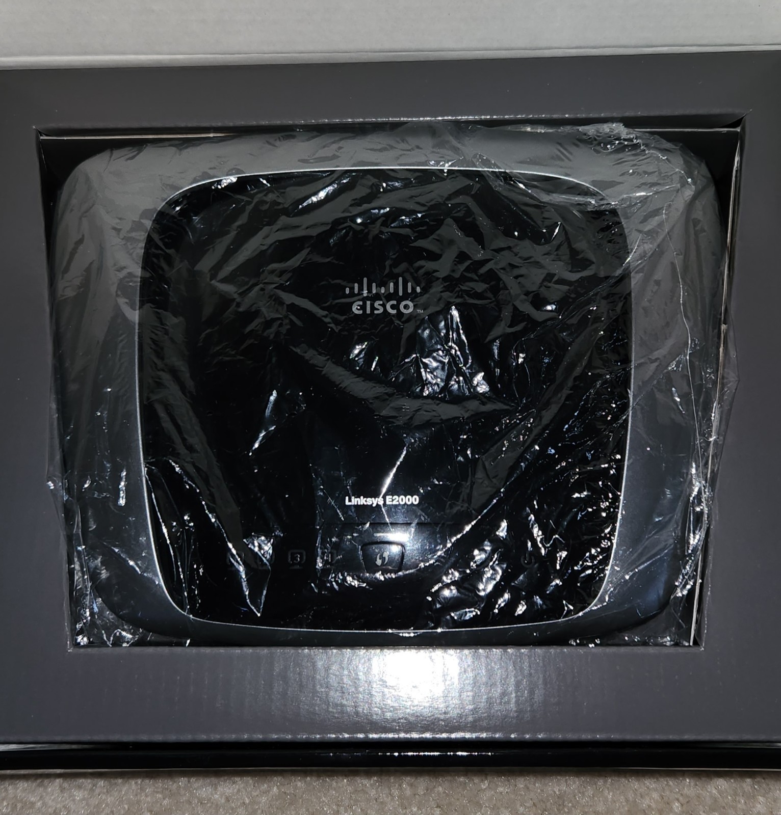 Cisco Linksys E2000 Advanced Wireless N-Router