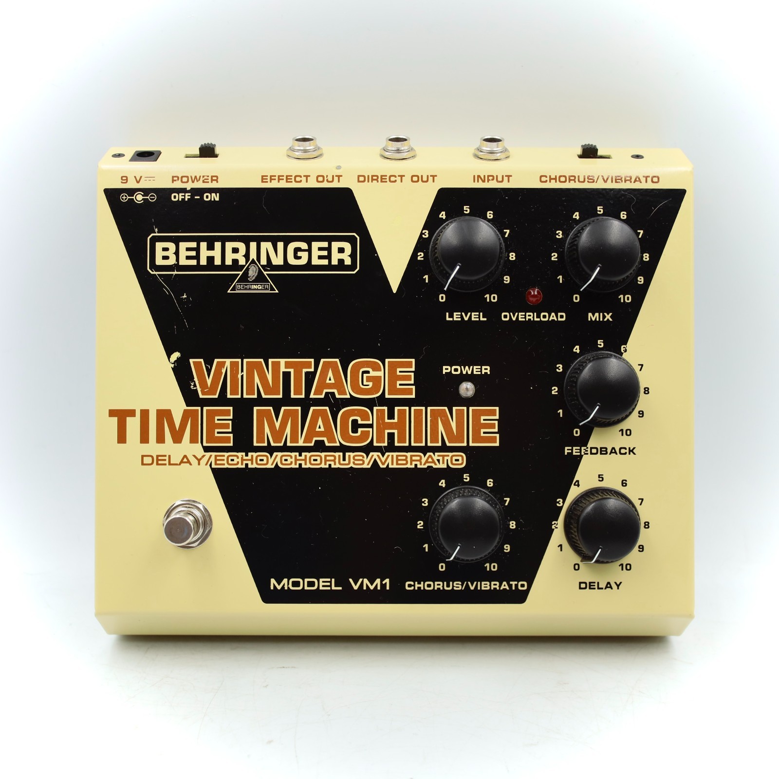 Behringer VM1 Vintage Time Machine Delay / Vibrato Effect Pedal S1101063520